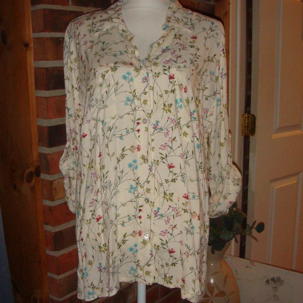 Just Living Floral Top L